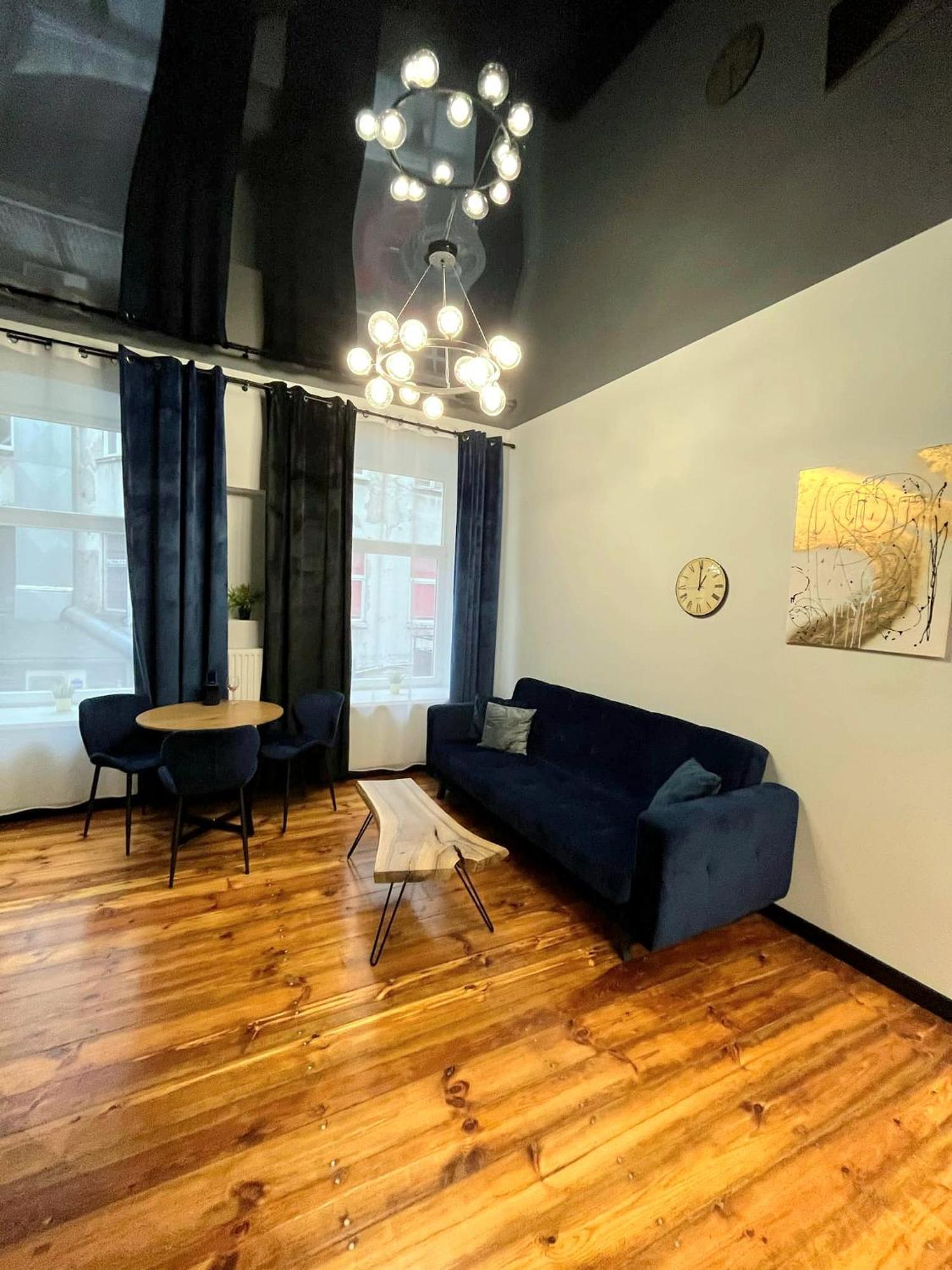 Hola Apartamenty Piotrkowska Łódź Exteriör bild